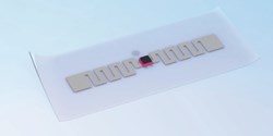 Hochgeschwindigkeits-Kleben von Kupfer-RFID-Chips (Bild: DELO Industrie Klebstoffe)