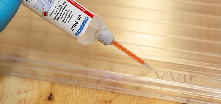 Neuer 2K-Cyanacrylatklebstoff