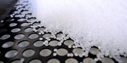 Emissionsreduktion bei Klebstoffen im Fokus