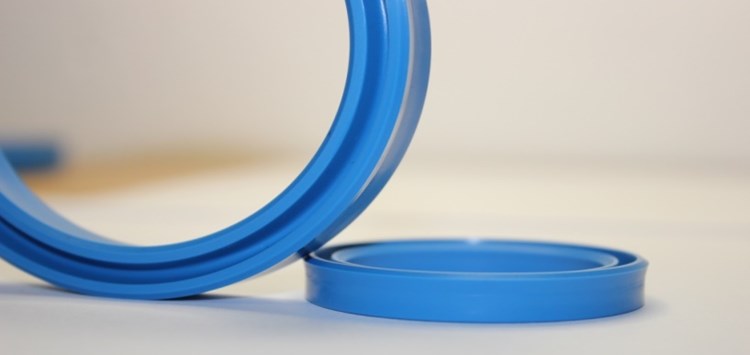 Ganzheitlich mit hoher Performance für die Fluidbranche