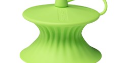 Zitronenpresse aus SILMIX® eco R plus TS 40002 (Design: LÉKUÉ). Das lebensmittelkonforme Compound besteht aus einem biomethanol-basierten Siliconkautschuk (Bild: WACKER)