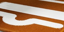 Honeycom Potting (Bild: ViscoTec Pumpen- u. Dosiertechnik GmbH)