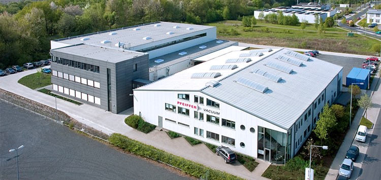 Pfeiffer Vacuum Components & Solutions wird 25