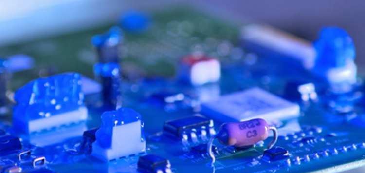 Lichthärtende Materialien für zuverlässige E-Auto-Batteriesysteme