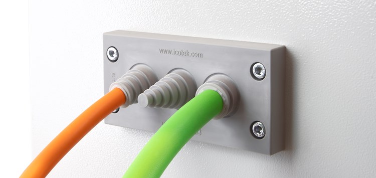 Neue Kabeldurchführung