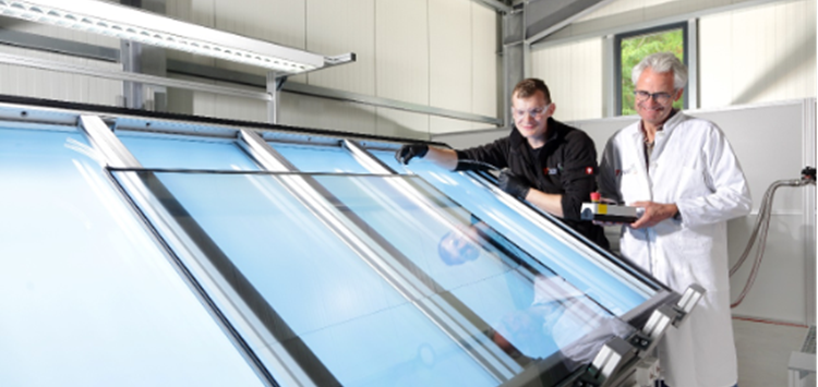 Kompetenzzentrum für Liquid Optical Clear Adhesives (LOCA)