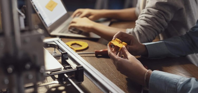 Digitale Modelle schnell in fassbare Prototypen umwandeln