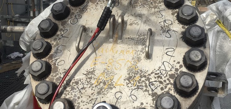 Beim Verschrauben von Flanschen Kosten senken