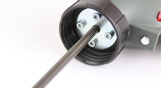 Bild 2: Bei Kugelgewindeantriebsmodellen ergibt sich eine kleinere Bauart und damit auch ein leichteres Übertragen höherer Kräfte als bei der Zahnstangenvariante (Bild: Innotech Marketing und Konfektion Rot GmbH)