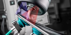 3D-Klebraupenkontrolle: Großauftrag aus den USA