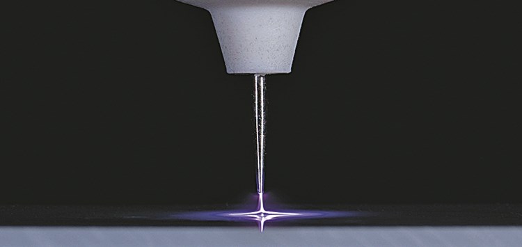 Erosion der Polymere in Atmosphärendruck-Plasmen