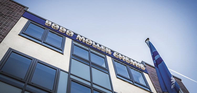 Erweiterte Vertriebskooperation im Automotive-Bereich