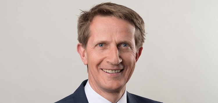 Services global weiter ausbauen