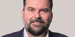 Dr.-Ing. Jan-Dirk Glaser, Inhaber, internationaler Klebfachingenieur und internationaler Schweißfachingenieur IDG - CONSULTING Technologie- und Personalberatung