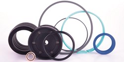 Typische Einsatzbereiche für die Hydraulikdichtungen sind die Industriebranchen für Motoren,
Getriebe und Pumpen, aber auch Windkraftanlagen sowie die Bau- und Landmaschinenbranche (Bild: ttv-gmbh.de)